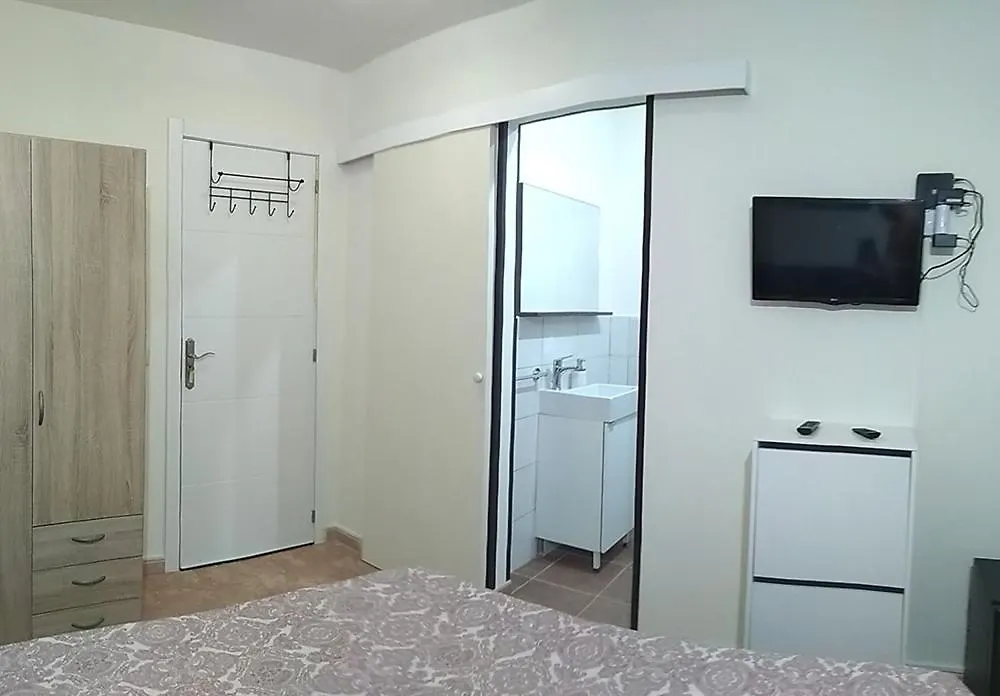 Kiki Vivienda Bed & Breakfast San Isidro