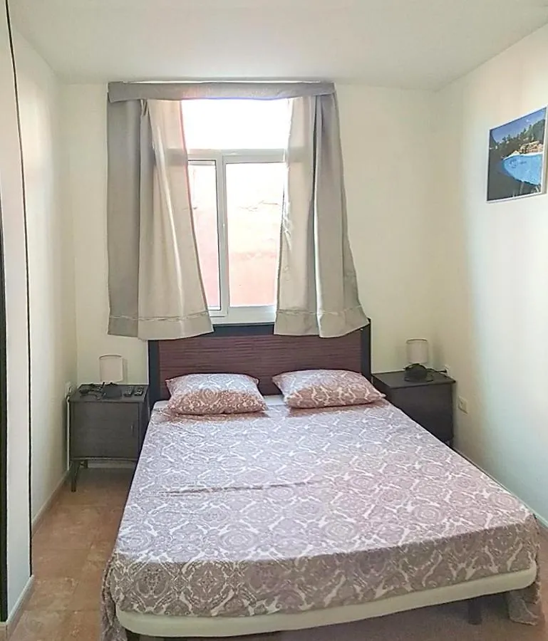Kiki Vivienda Bed & Breakfast San Isidro  İspanya